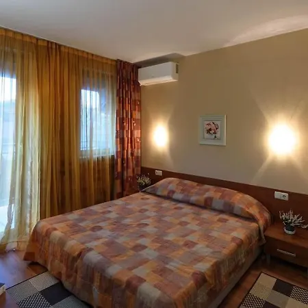 Apartment Cosy In The Center Of *